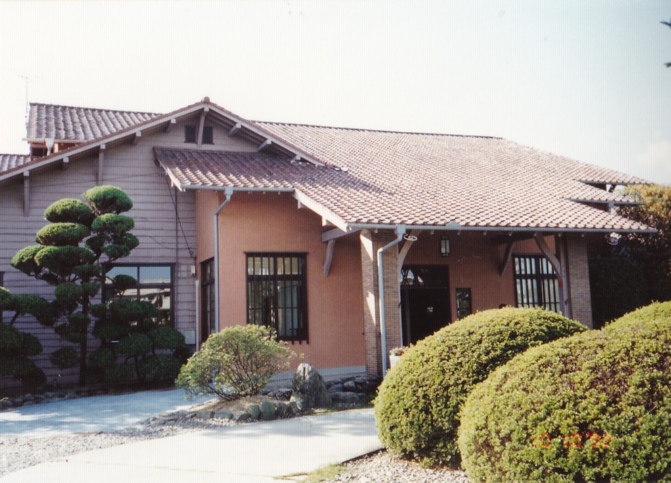 住友倶楽部玄関